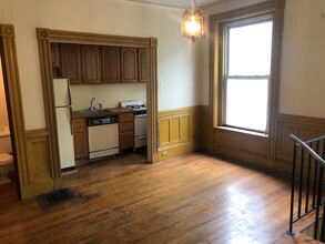 25 Cumberland St, Unit 1R in Boston, MA - Building Photo - Building Photo