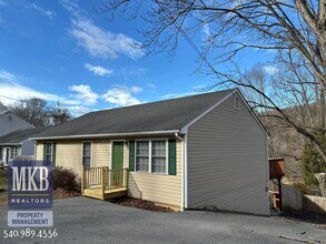 2719 Bandy Rd in Roanoke, VA - Building Photo - Building Photo
