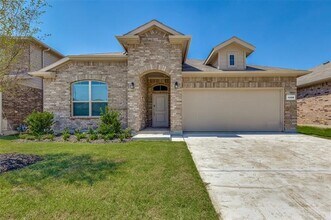 1208 Elgar Trl in Justin, TX - Building Photo - Building Photo