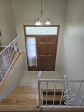 201 Magnolia Dr in Crown Point, IN - Building Photo - Building Photo
