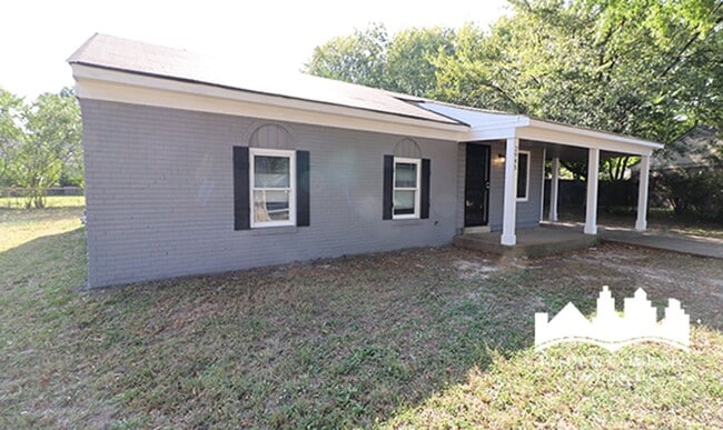 2945 Brook Cove in Horn Lake, MS - Building Photo - Building Photo