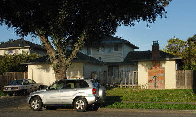 419-421 S Pastoria Ave in Sunnyvale, CA - Building Photo - Building Photo