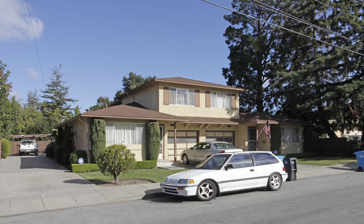 1641-1645 Union Ave in Redwood City, CA - Foto de edificio