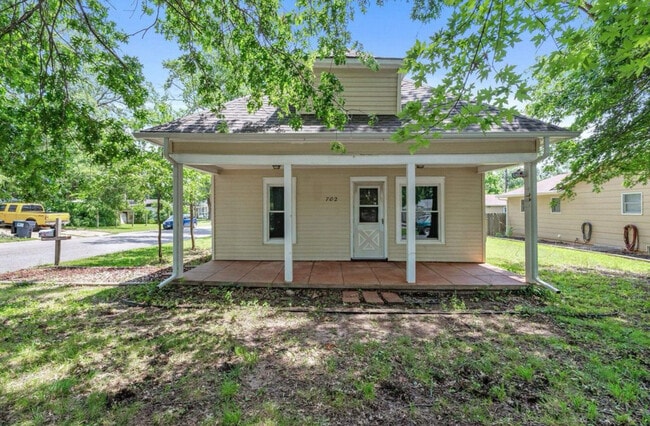 property at 702 S Central Ave