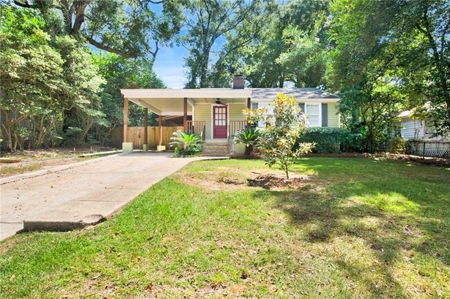 312 Pineview Ln W in Mobile, AL - Building Photo - Building Photo