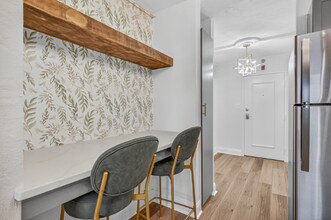 224 E Garden St in Pensacola, FL - Foto de edificio - Building Photo