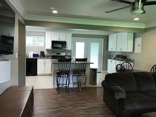 225 Sandalwood Dr in Cranberry Township, PA - Building Photo - Building Photo