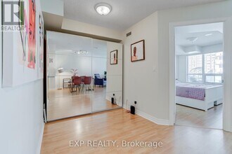 212 Eglinton Ave E in Toronto, ON - Building Photo - Building Photo