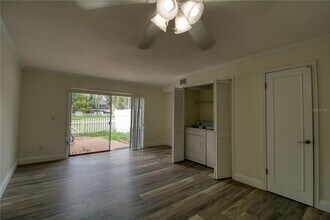 13708 Orange Sunset Dr in Tampa, FL - Building Photo - Building Photo