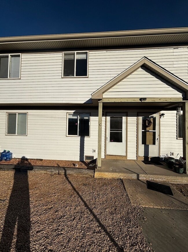 property at 28 Yorkshire Rd