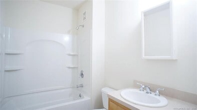 15 Park St in Norwalk, CT - Building Photo - Building Photo