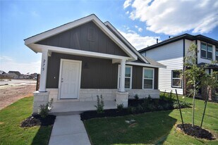 275 Bugbee in Kyle, TX - Building Photo