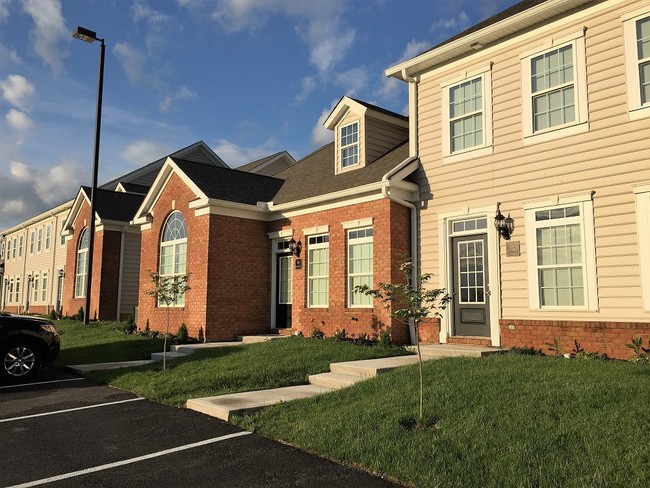 Fincastle Farms in Bluefield, VA - Foto de edificio - Building Photo