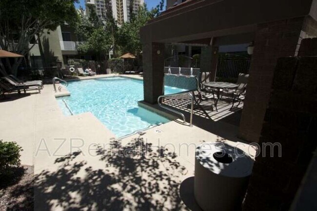 3633 N 3rd Ave in Phoenix, AZ - Foto de edificio - Building Photo