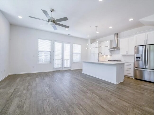 1257 Epping Ln in Brookhaven, GA - Foto de edificio - Building Photo