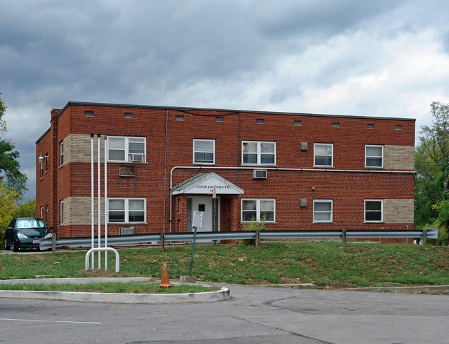 215-217 W Wyoming Ave in Cincinnati, OH - Foto de edificio - Building Photo