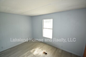 3925 Ewell Rd in Lakeland, FL - Foto de edificio - Building Photo