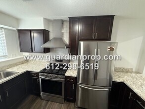 5900 3rd St NE in Minneapolis, MN - Building Photo - Building Photo