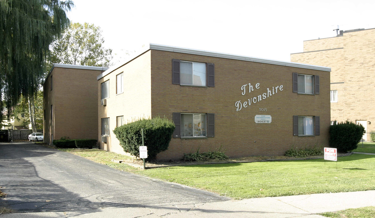 The Devonshire in Cleveland, OH - Building Photo