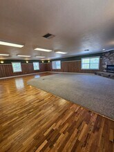 831 Niantic St in Medford, OR - Foto de edificio - Building Photo