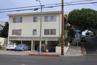 301 Ashland Ave in Santa Monica, CA - Building Photo - Building Photo