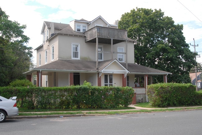 68 Cottage Pl in Long Branch, NJ - Building Photo - Building Photo