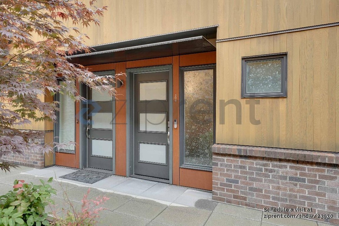 3300 NE 65th St in Seattle, WA - Building Photo