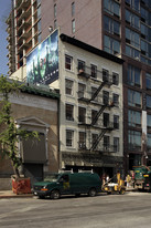 217 E Houston St in New York, NY - Building Photo