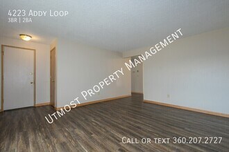 4223 Addy Loop in Washougal, WA - Building Photo - Building Photo