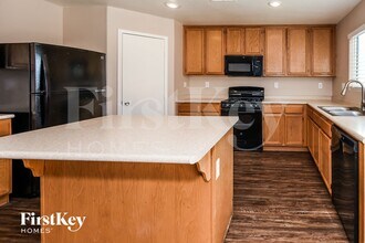 11625 Whipkey St in Las Vegas, NV - Foto de edificio - Building Photo