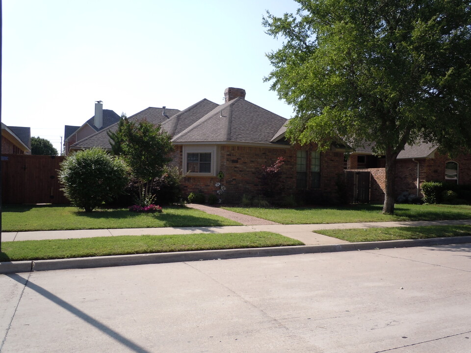 237 Tanbark Cir in Coppell, TX - Building Photo