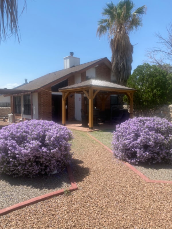 property at 895 Melville Ln