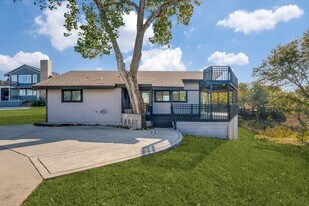 4012 Tennis Club Rd in The Colony, TX - Building Photo