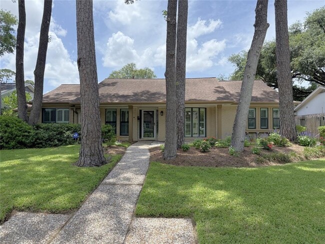 property at 5007 Shady Nook Ct