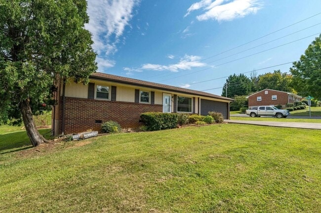 property at 509 Bingham St