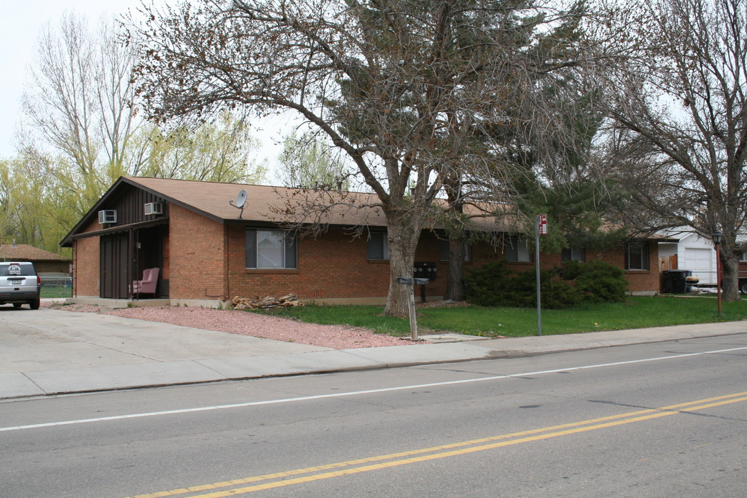 2045 Collyer St in Longmont, CO - Building Photo