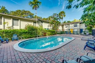 Hideaway in the Grove in Miami, FL - Building Photo