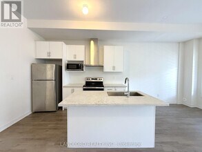 44 Armillo Pl in Markham, ON - Building Photo - Building Photo