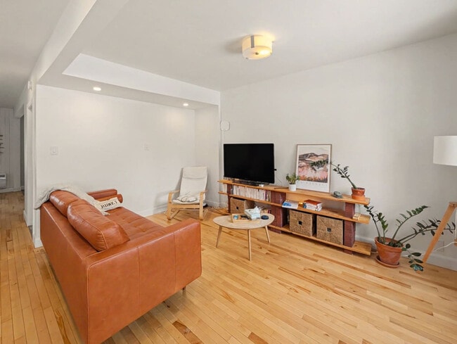 159 Rue Murray in Longueuil, QC - Building Photo - Building Photo