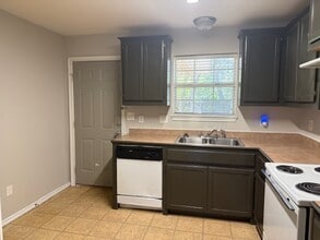 4213 Magnolia St in Texarkana, TX - Building Photo - Building Photo