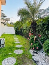 555 W Lemon Ave in Monrovia, CA - Building Photo - Building Photo