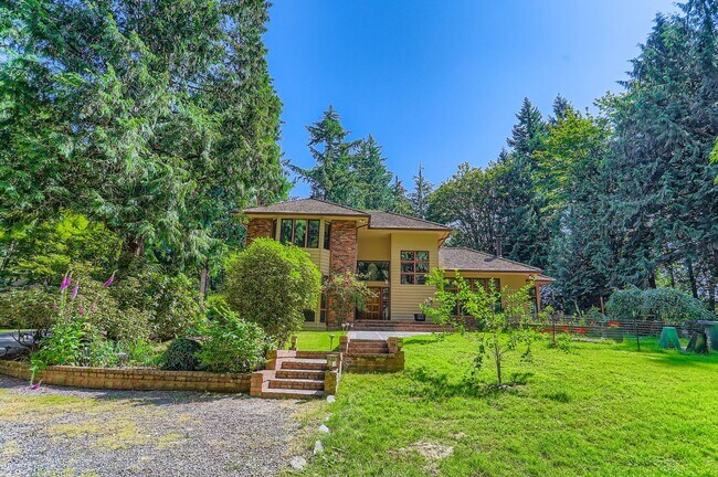 22431 NE 60th St in Redmond, WA - Building Photo - Building Photo
