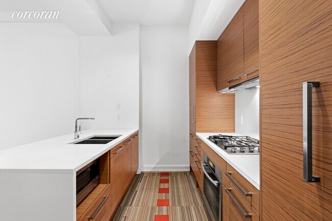 140 W 22nd St-Unit -: 2C in New York, NY - Building Photo - Building Photo