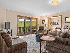 835 Hill St in Spearfish, SD - Foto de edificio - Building Photo