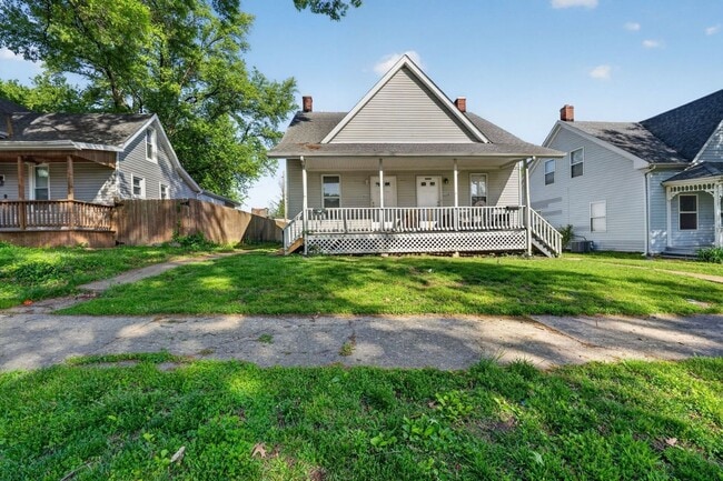 property at 1111 Ln Salle St