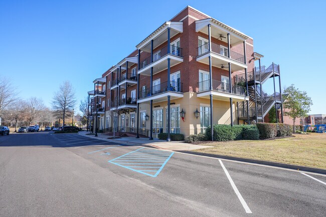 The Avenue Condominiums in Ridgeland, MS - Building Photo - Building Photo