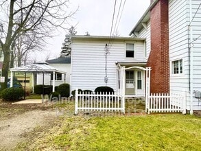76 E College St in Oberlin, OH - Building Photo - Building Photo