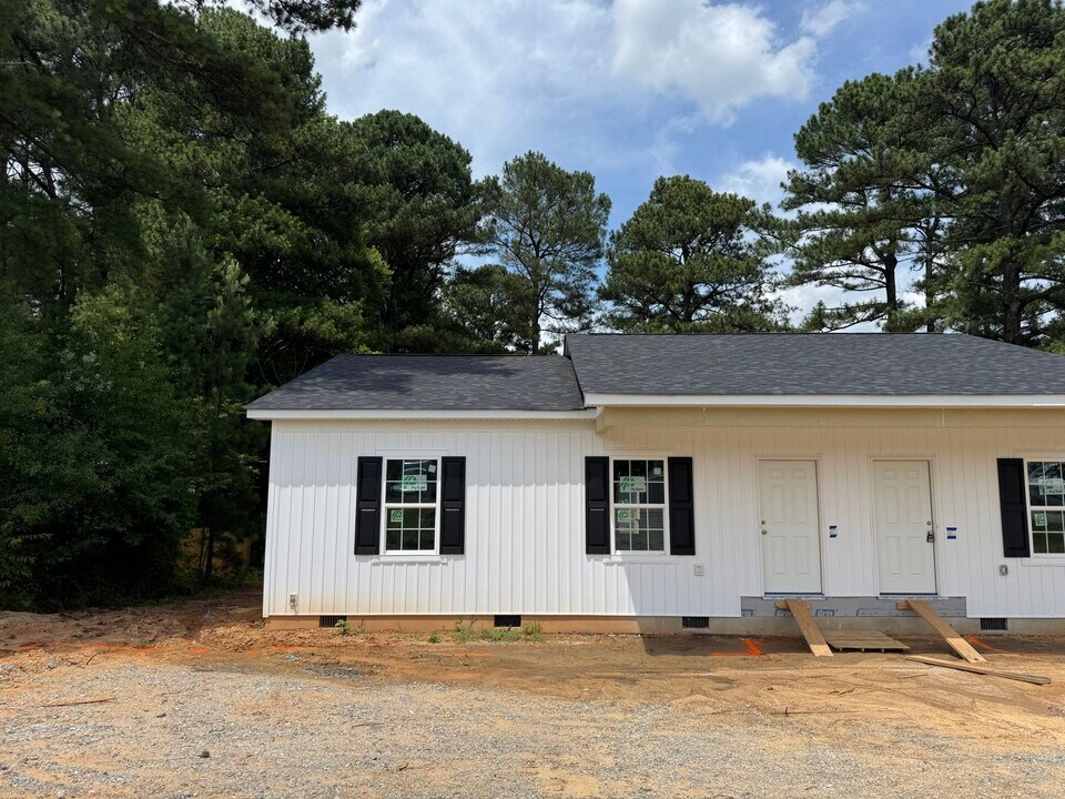 4904 NC-16 in Denver, NC - Building Photo