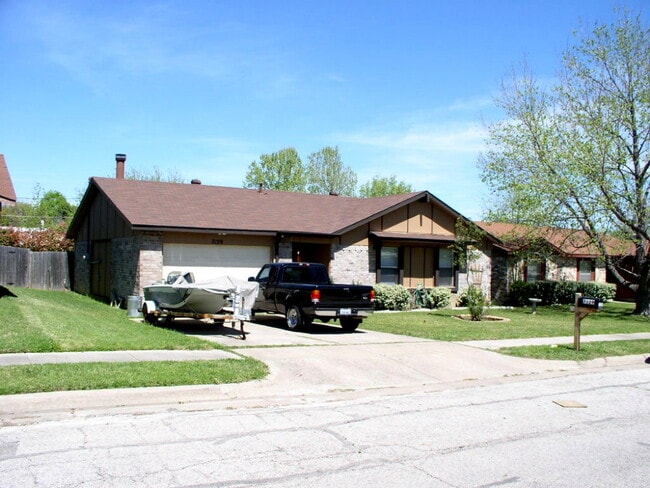 property at 7129 Harwick Ln