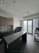 8 Tippett Rd in Toronto, ON - Building Photo - Building Photo
